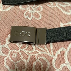 Michael Kors Dark Patterned Belt